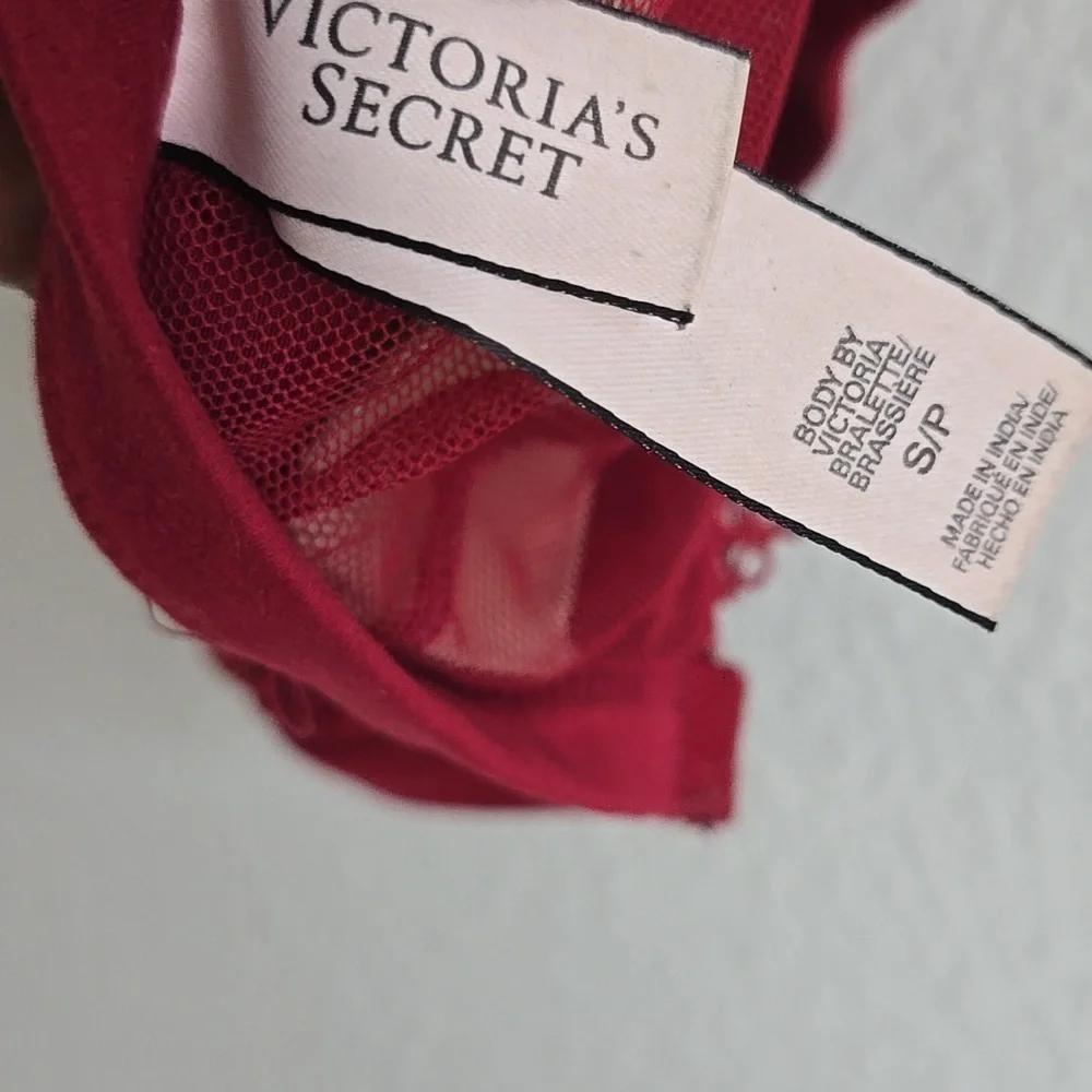 Victoria's Secret Red Lace Plunge Bralette Intimate